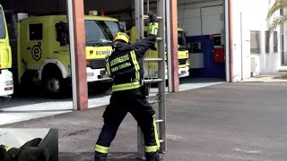 BOMBEROS  ESCALERAS  MANEJO POR UN SOLO BOMBERO [upl. by Beattie794]