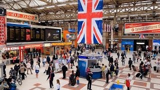 A Walk Through The London Victoria Station London England [upl. by Vickey]